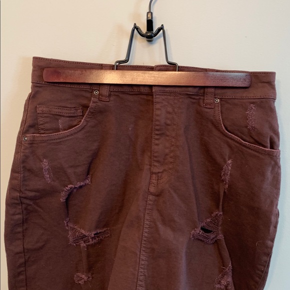 Mid denim skirt. New never worn - Picture 3 of 3